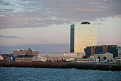 《生化危机4》重制版和原版最新视频对比